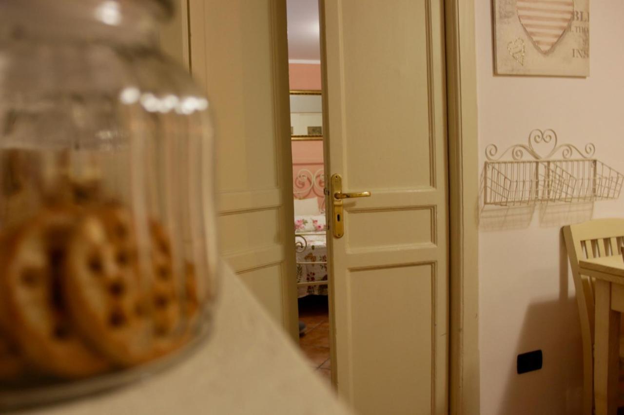 Appartement Vucciria 57 Locazione Turistica Nel Cuore Pulsante Della Movida! à Palerme Extérieur photo