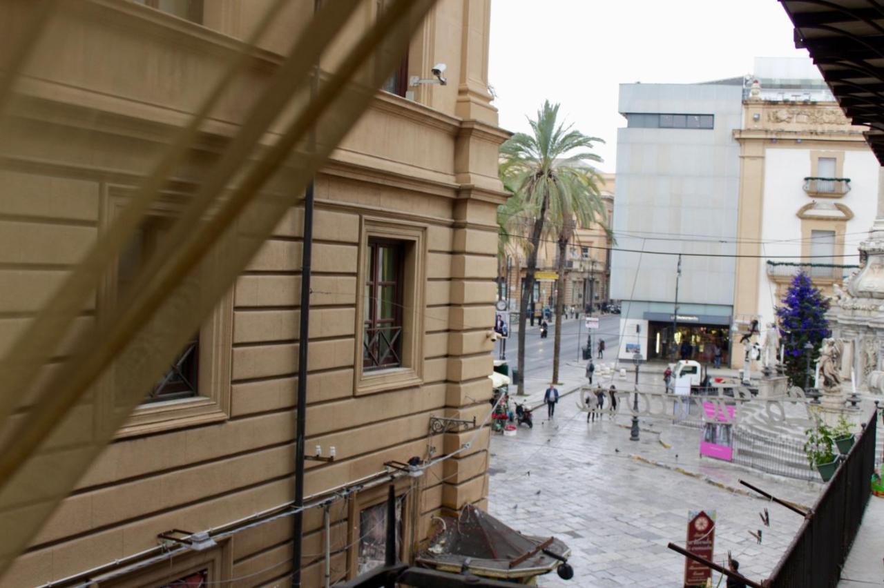 Appartement Vucciria 57 Locazione Turistica Nel Cuore Pulsante Della Movida! à Palerme Extérieur photo