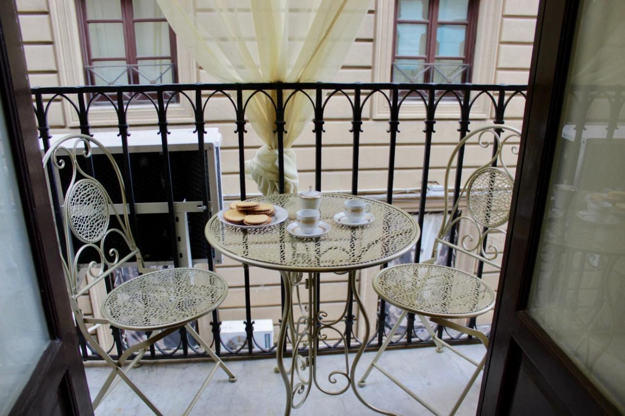 Appartement Vucciria 57 Locazione Turistica Nel Cuore Pulsante Della Movida! à Palerme Extérieur photo