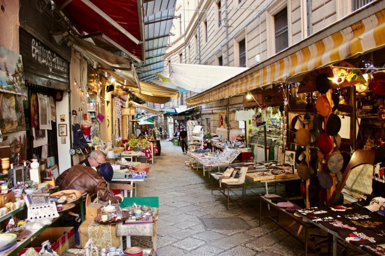 Appartement Vucciria 57 Locazione Turistica Nel Cuore Pulsante Della Movida! à Palerme Extérieur photo